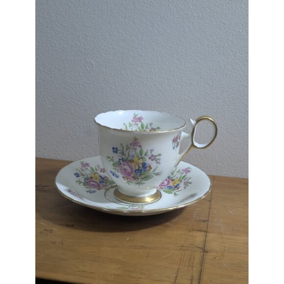 Delphine Bone China Floral Tea Cup & Saucer Set England Gold Trim Vintage - Picture 10 of 16